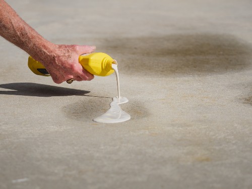 removing oil stains from concrete